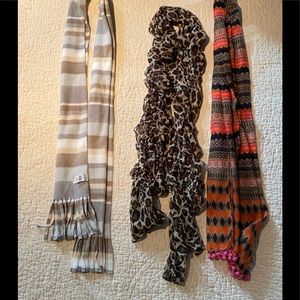 Scarfs (3)